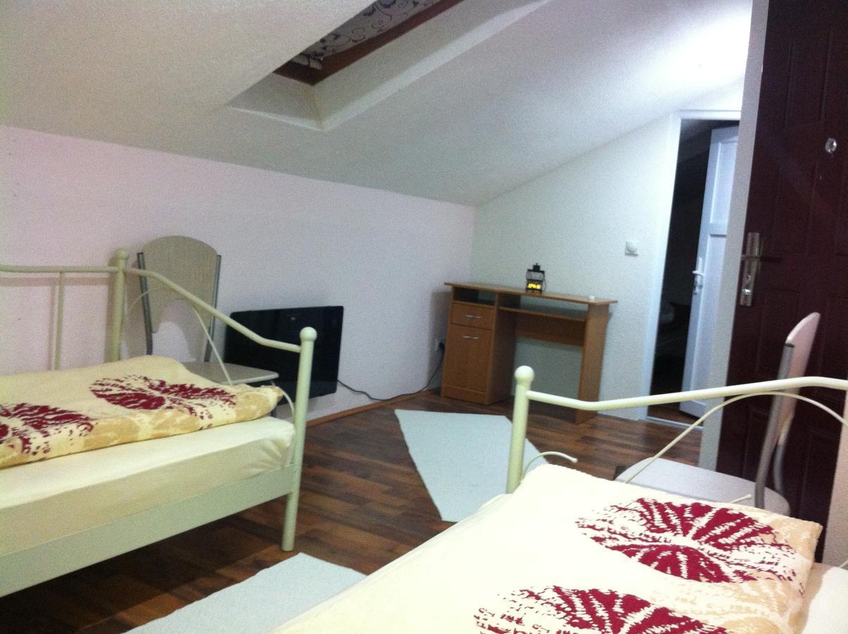 Pansion Zeyno Hotel Сараево Стая снимка